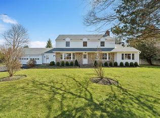 11 Oneck Rd, Westhampton Beach, NY 11978
