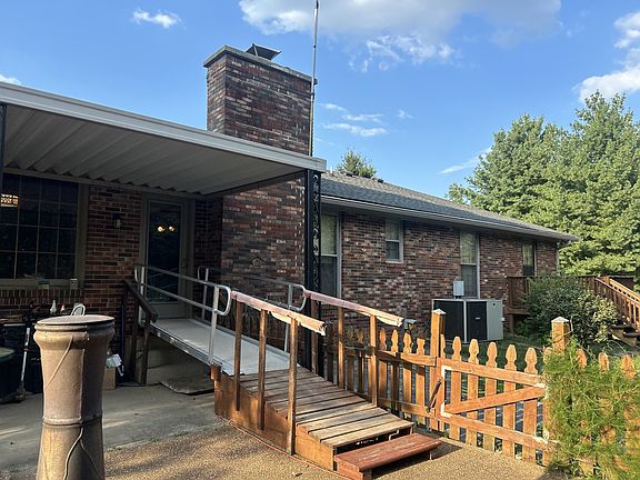 2nd image of 4722 Hickory Ridge Rd