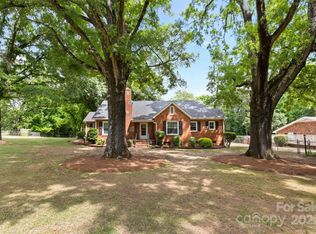 4608 Beatties Ford Rd, Charlotte, NC 28216