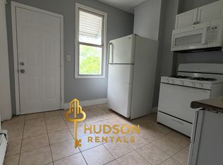 127 Myrtle Ave #3, Jersey City, NJ 07305