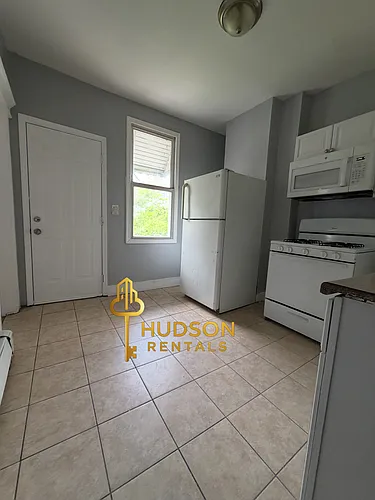 127 Myrtle Ave Photo 1