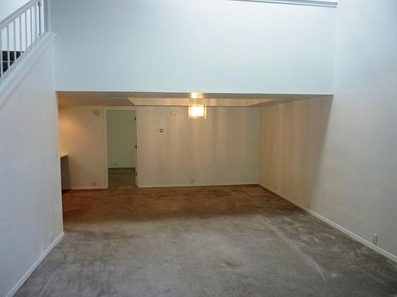 5th image of 10817 Pennyback Park Dr NE