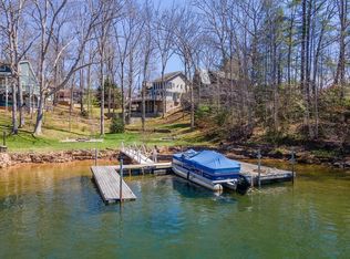 82 Avisco Rd, Robbinsville, NC 28771