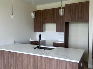 3035 W Irving Park Rd #202, Chicago, IL 60618