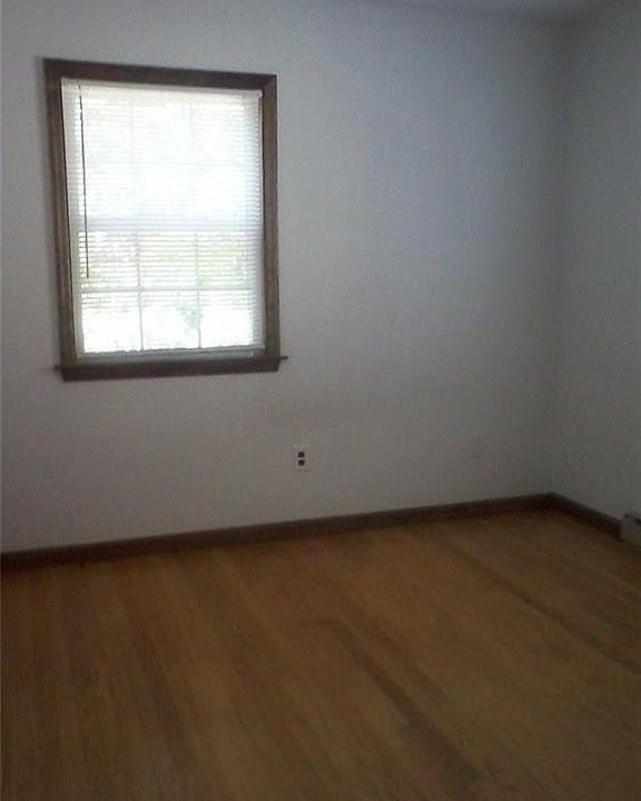2 bedroom with closet space