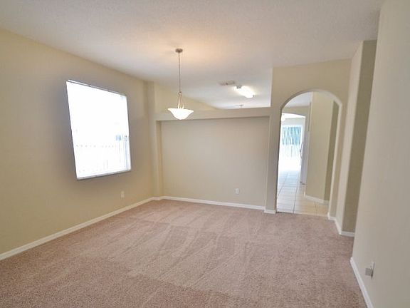 5th image of 634 Carrigan Woods Trl