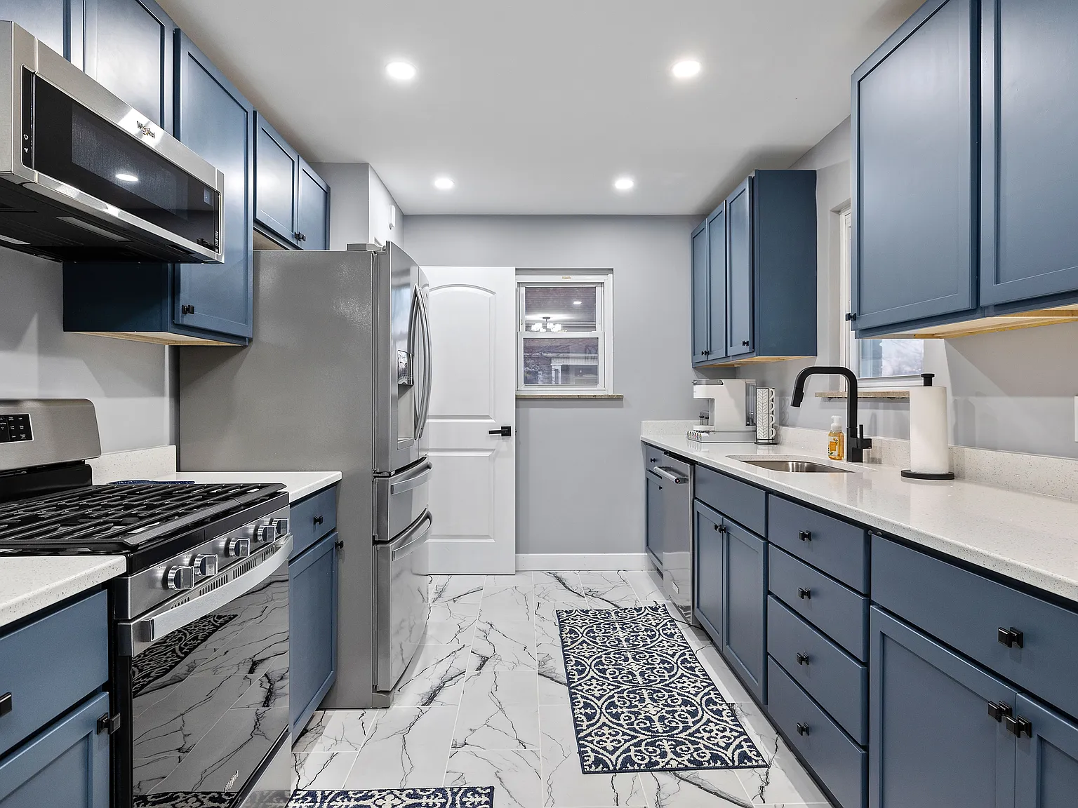 3 bed, $2,800 — Photo 3