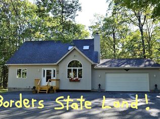 235 Washington Dr, Hawley, PA 18428