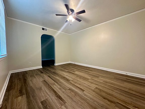 2nd image of 1828 Yancey Ave #1828