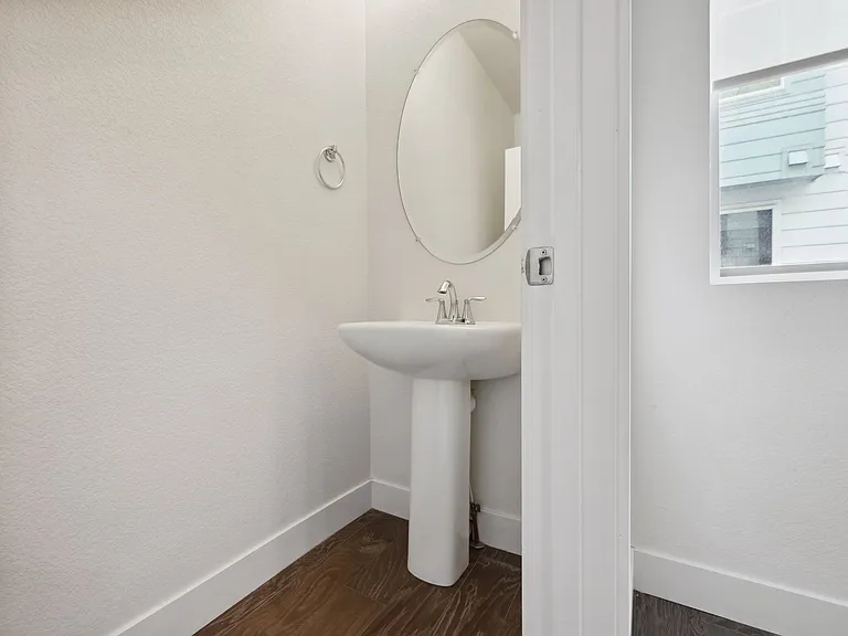 1056 Navajo St — Photo 21