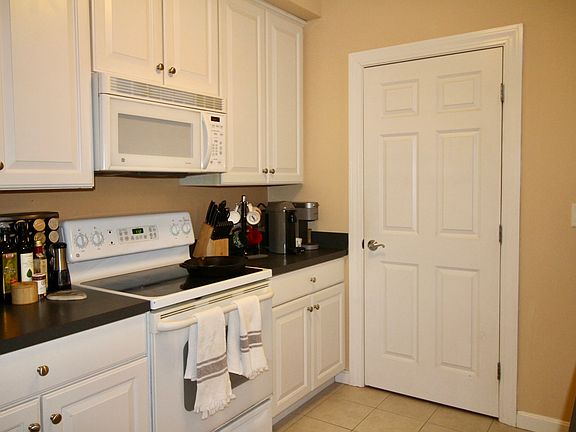 2nd image of 6 Woodman Way Unit 302