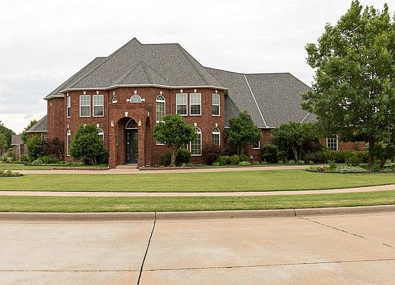 4th image of 8206 NW Stonebridge Ct