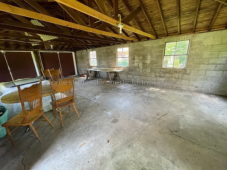 6132 State Route 162 — Photo 27
