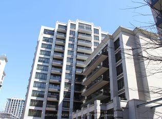 38 Cedarland Dr #C306, Markham, ON L6G 0G7