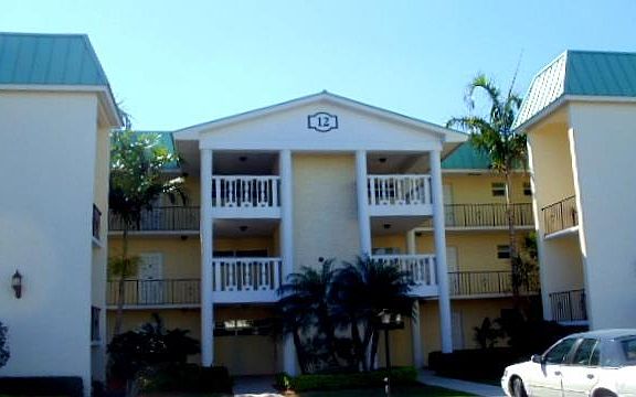 3rd image of 12 Colonial Club Dr APT 104