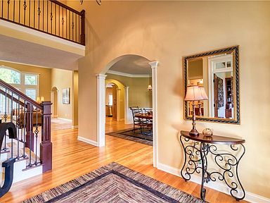 2071 Eagle Trace Dr, Greenwood, IN 46143 | Zillow