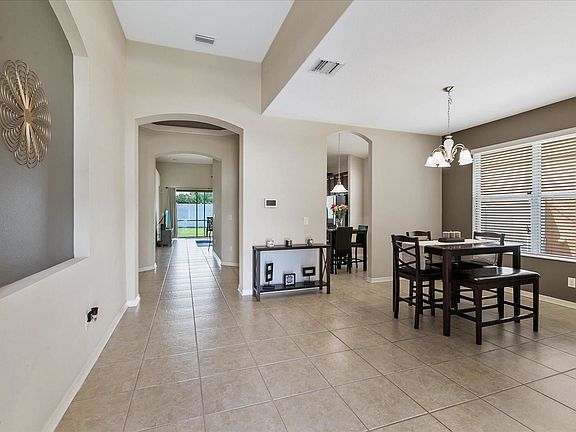 4th image of 7562R Forest Mere Dr