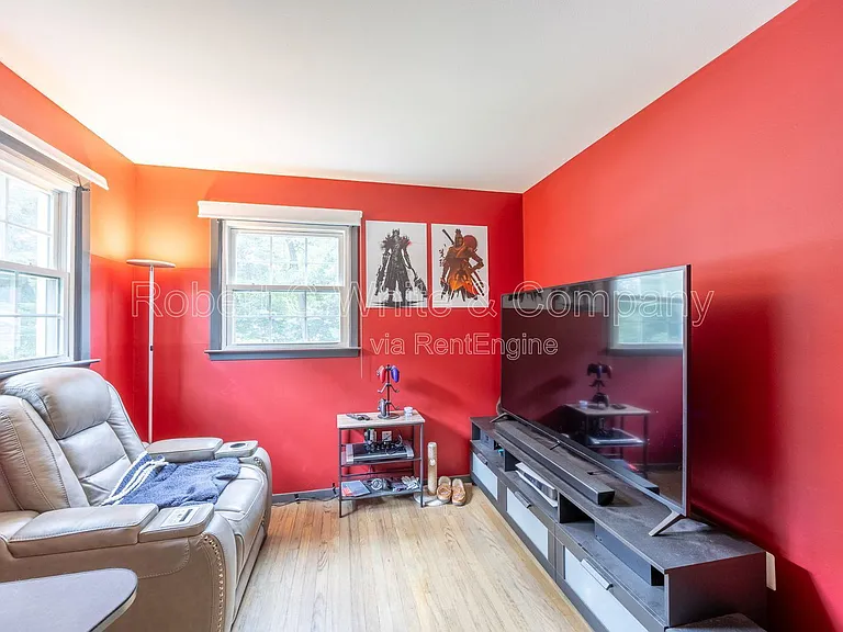 17 Dover Rd — Photo 18