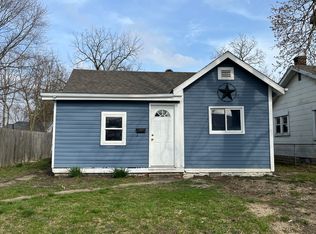 2404 1/2 S Mulberry St, Muncie, IN 47302