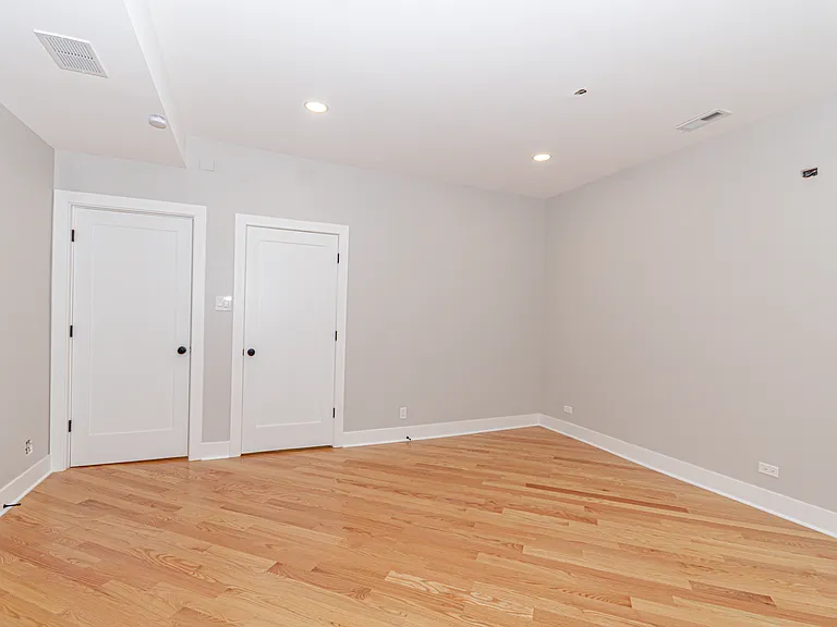 1454 W Fargo Ave #2R — Photo 15