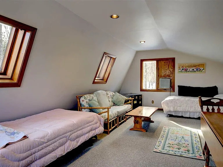 4 Winhall Woods Rd — Photo 2