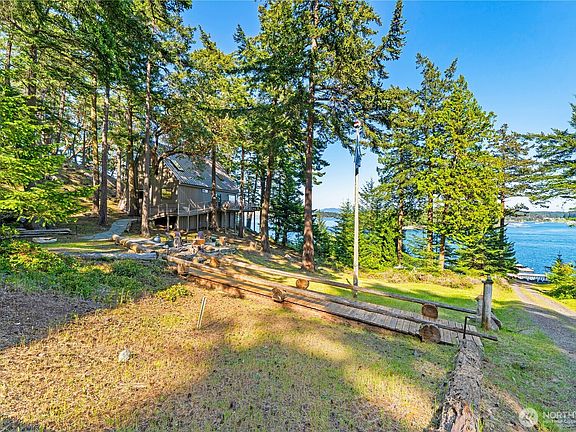 2nd image of 5 Nelson Trail