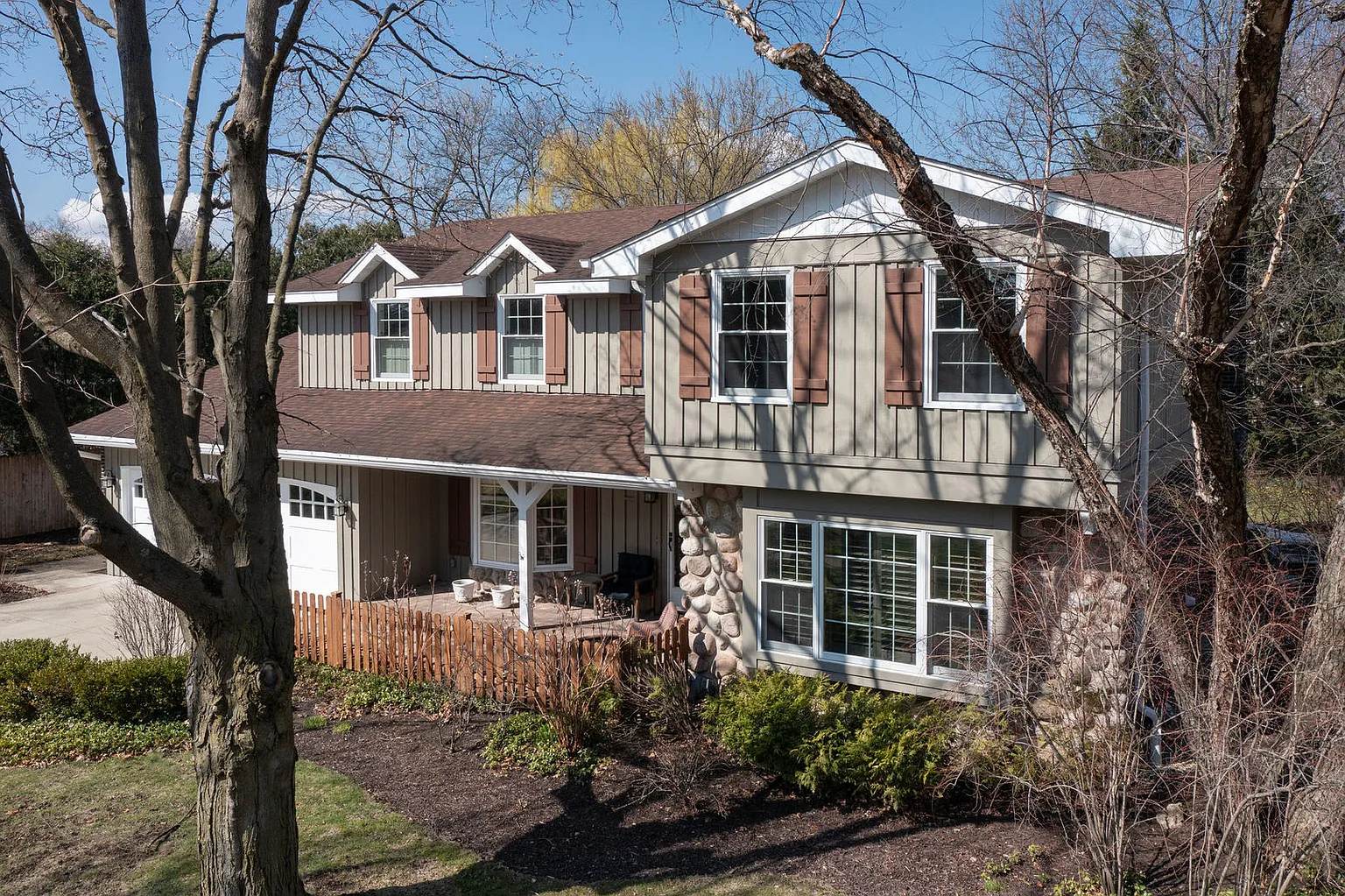 1336 Christina Ln photo 1