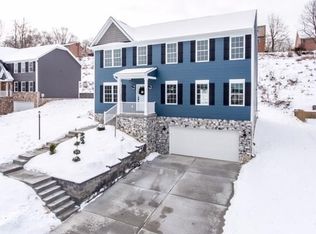 1017 Old Post Rd, South Park, PA 15129