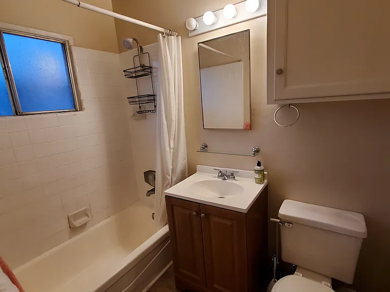 1664 Thomas Ave — Photo 9