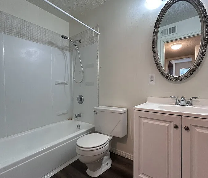 10048 Squire Meadows Dr #5 — Photo 11