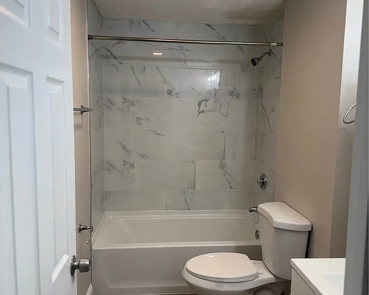 Pondsview Apartments — Photo 140