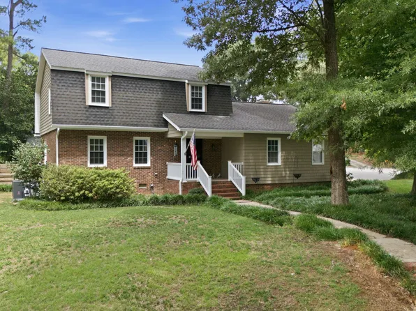 4313 Ryegate Dr, Raleigh, NC 27604