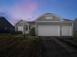 323 Green Acres Dr, Johnstown, OH 43031