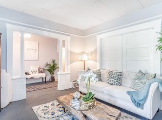 136 W 12th Ave, Vancouver, BC V5Y1T7