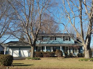 250 Pine Valley Dr, Rochester, NY 14626