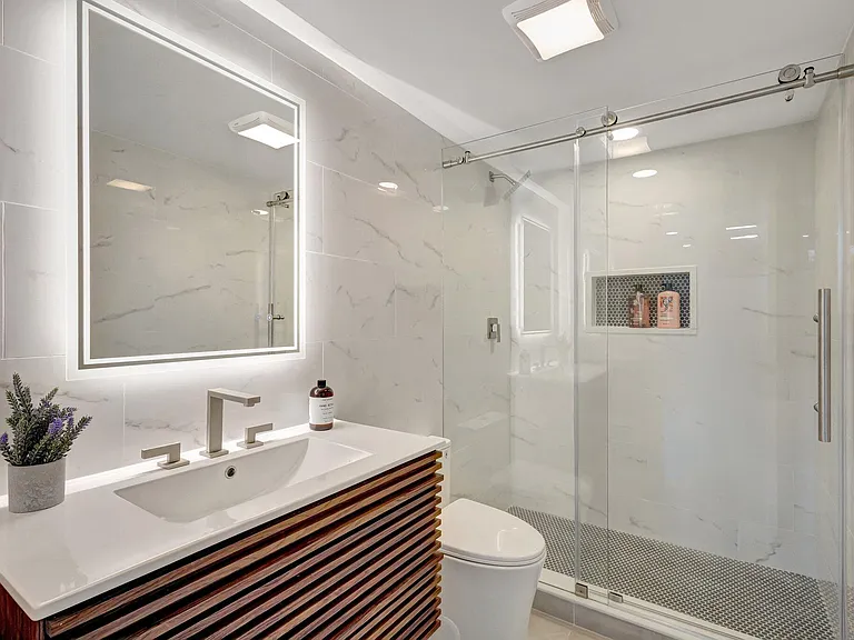 4090 Tivoli Ct #208 — Photo 15