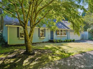 11086 NE 272nd St, Kingston, WA 98346