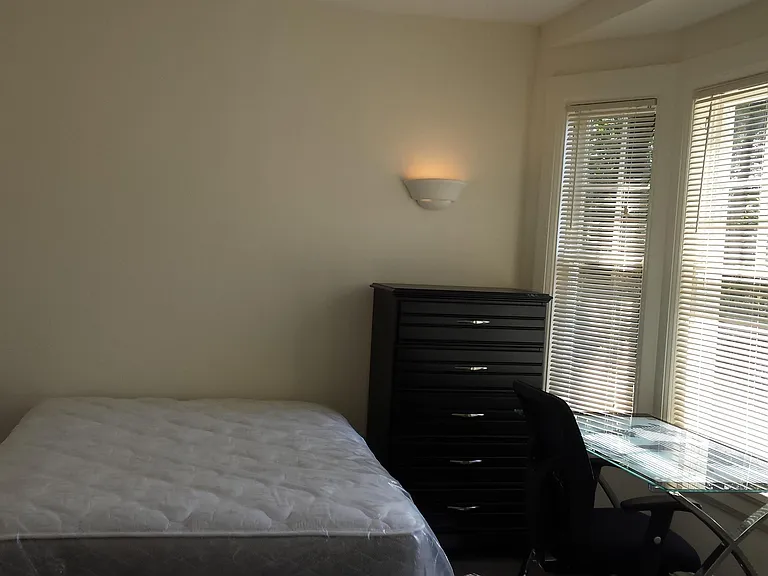 115 Dewitt Pl — Photo 8
