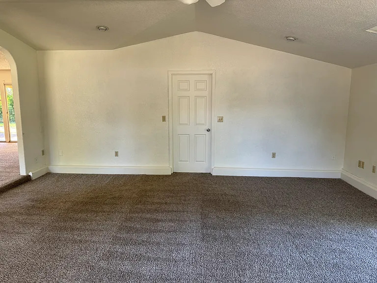 9443 Dalton Way — Photo 3