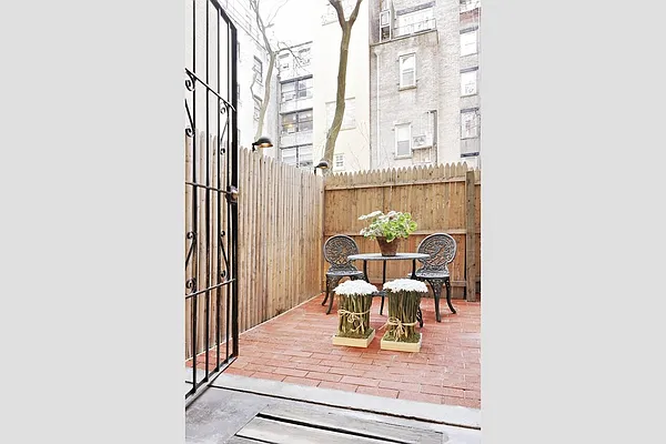 Rented by Stribling | media 35