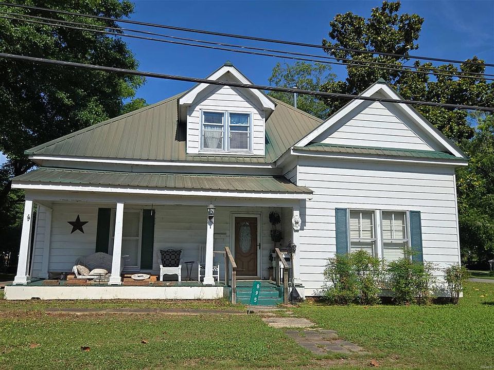 1st image of 895 Main St