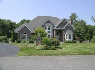 5 Chieftain Ln, Natick, MA 01760