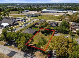904 E Buffalo St, Forney, TX 75126