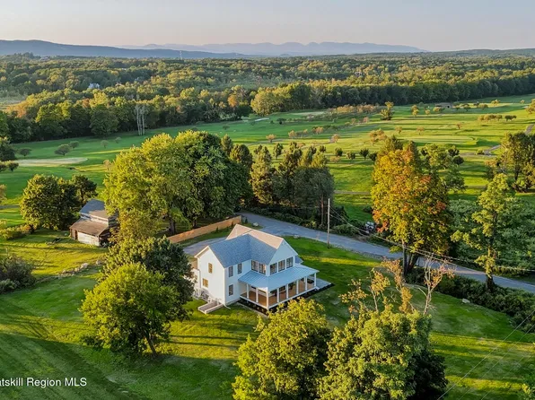 134 Costa Road, Highland, NY 12528