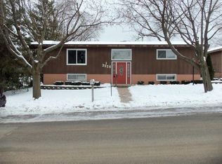 3326 28th St S, La Crosse, WI 54601