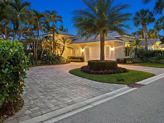 4th image of 7814 Villa D Este Way