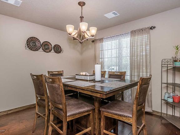 3rd image of 7407 City View Dr
