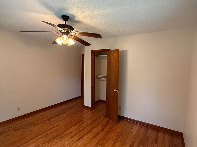 5525 Springhill Rd — Photo 12