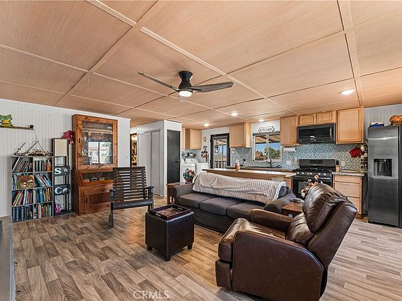 5th image of 1724 Sandra Way