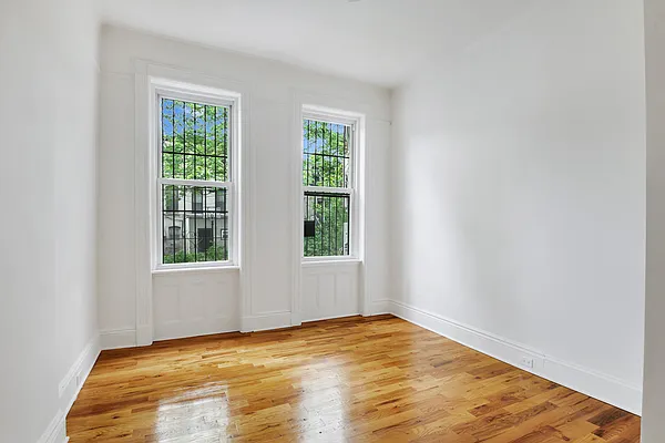 Rented by Compass | media 13